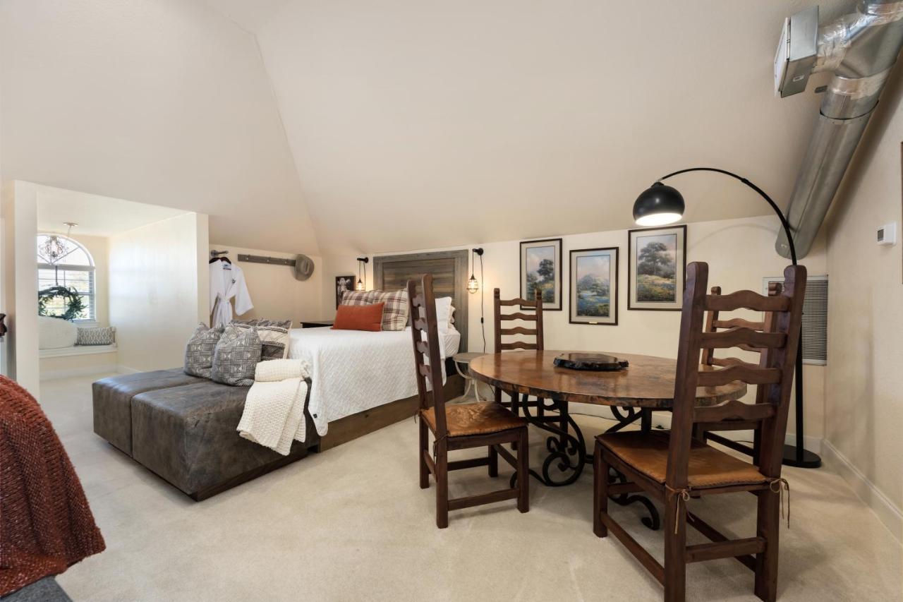 The Plantation House Boutique Inn Pflugerville Eksteriør bilde