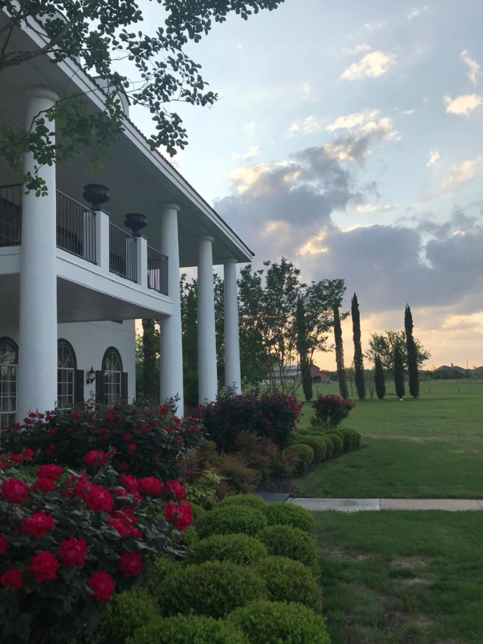 The Plantation House Boutique Inn Pflugerville Eksteriør bilde