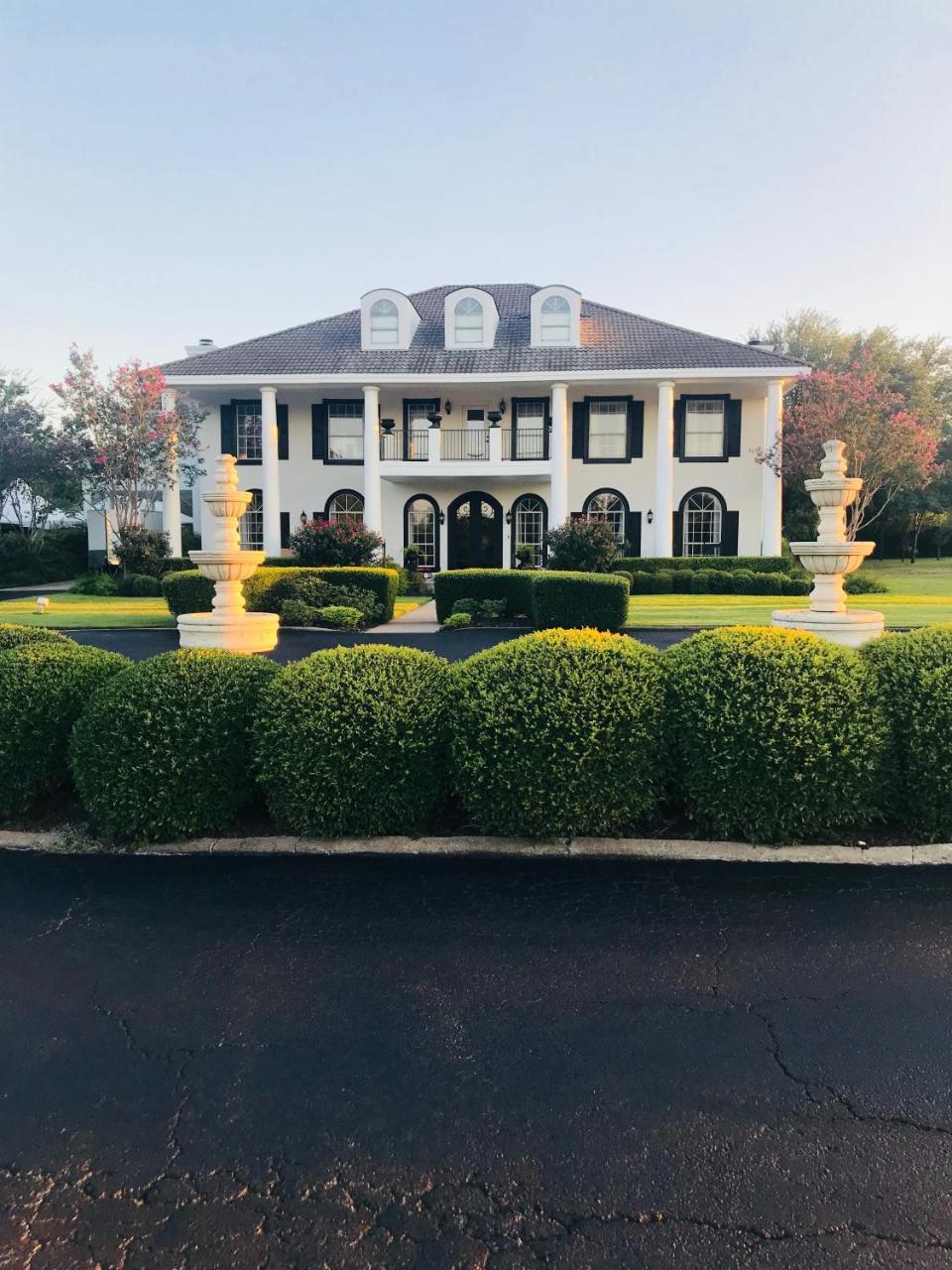 The Plantation House Boutique Inn Pflugerville Eksteriør bilde
